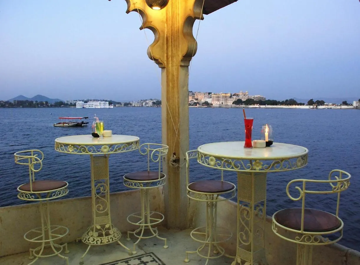 Jagmandir Island Palace - Grand Heritage Udaipur