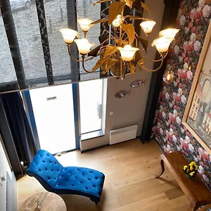 https://luxury-suites.hotelsantwerp.net