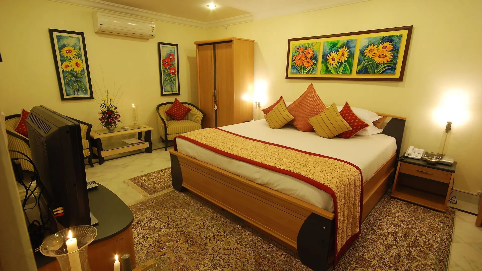 Hotel Jagmandir Island Palace - Grand Heritage Udaipur