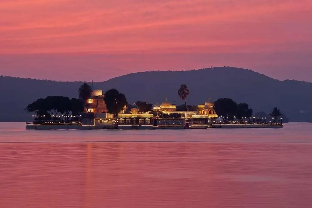 Jagmandir Island Palace - Grand Heritage Udaipur