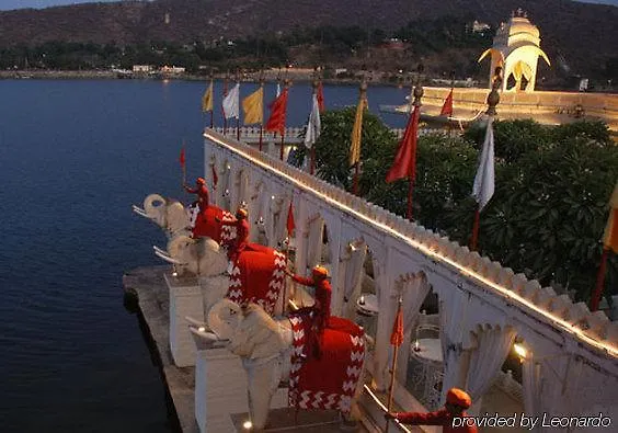 Hotel Jagmandir Island Palace - Grand Heritage Udaipur