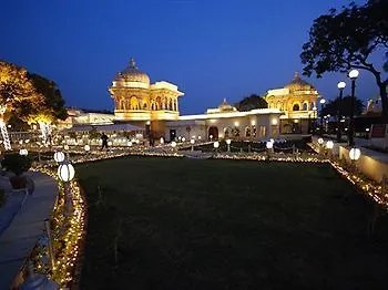 Hotel Jagmandir Island Palace - Grand Heritage Udaipur