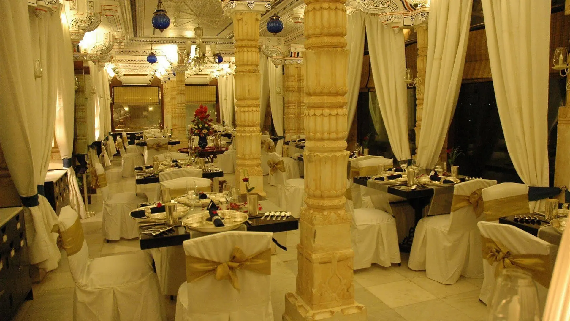Jagmandir Island Palace - Grand Heritage Udaipur 5*,