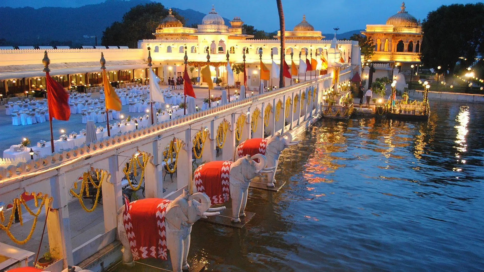 ***** Hotel Jagmandir Island Palace - Grand Heritage Udaipur Inde