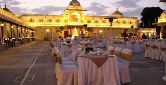 Hotel Jagmandir Island Palace - Grand Heritage Udaipur