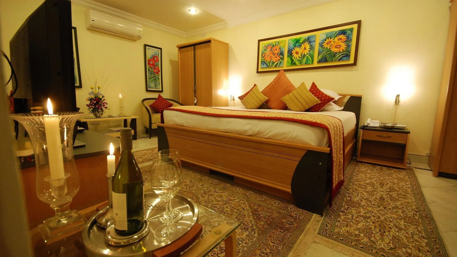 ***** Hotel Jagmandir Island Palace - Grand Heritage Udaipur India
